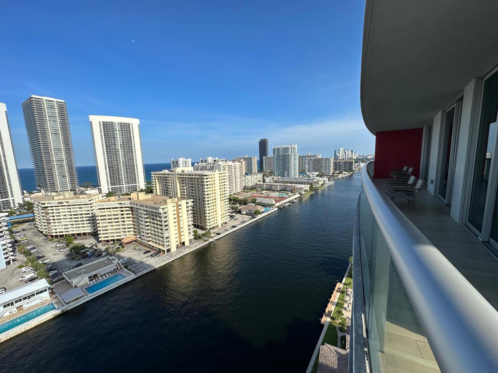 Mvr Apartments At Beachwalk Resort Hallandale Beach Exteriér fotografie