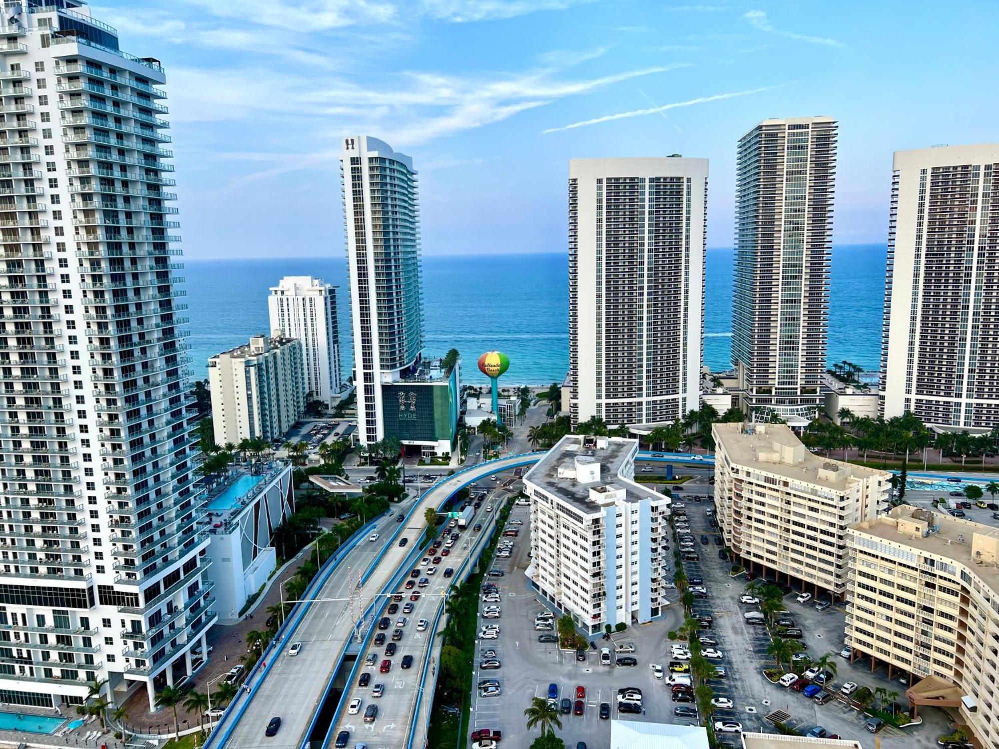 Mvr Apartments At Beachwalk Resort Hallandale Beach Exteriér fotografie